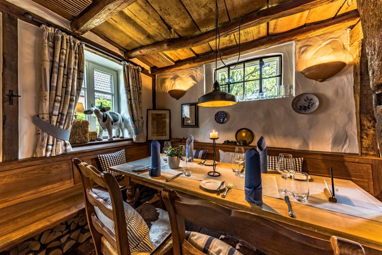 Wellings Romantik Hotel Zur Linde Moers Exteriör bild