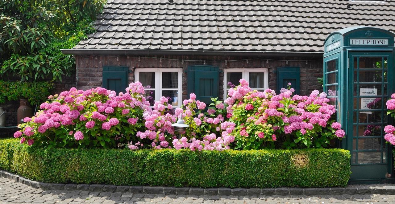 Wellings Romantik Hotel Zur Linde Moers Exteriör bild